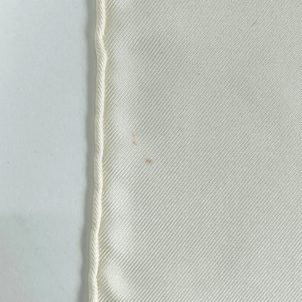 HERMES White Silk Scarf - Picture 4 of 5